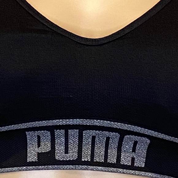 Puma Seamless Sports Bra Black Gray Size Small EUC - Picture 3 of 6